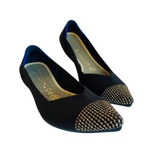 Rothy’s Retired 2018 The Point Licorice Special Edition Ballet Flat Size 8